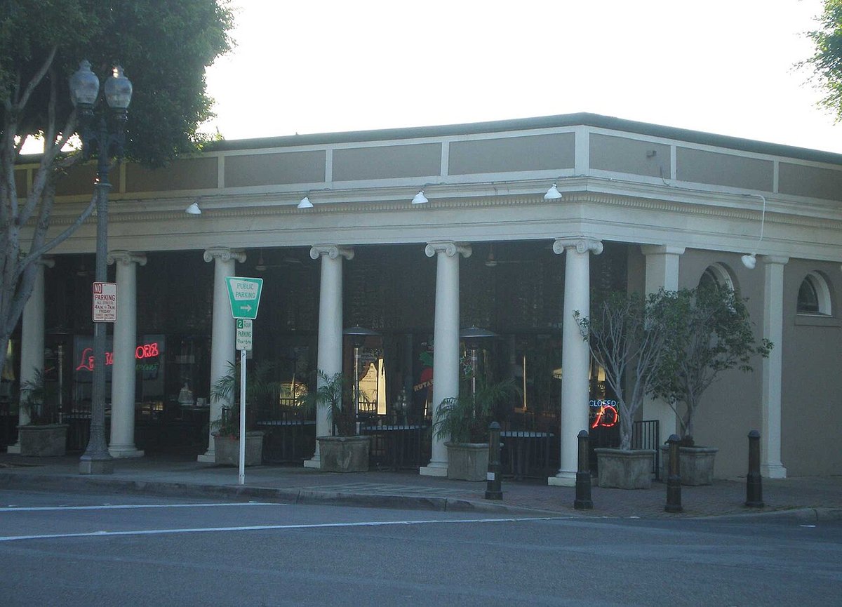 Tustin, CA - Fichier:158-Main-St-TustinCA.jpg — Wikipédia